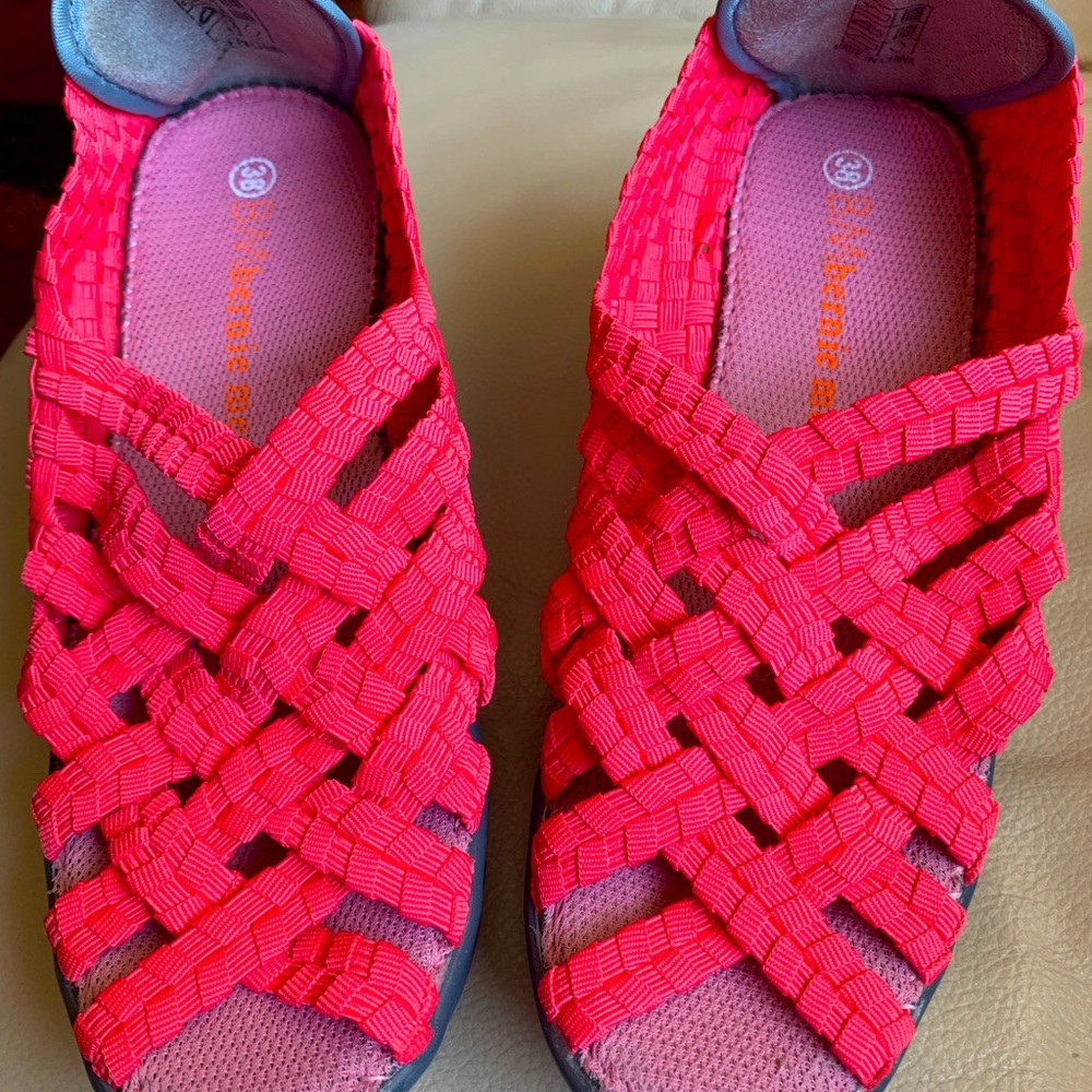 CORAL Bernie Mav Espadrilles. Size 38. NWOT